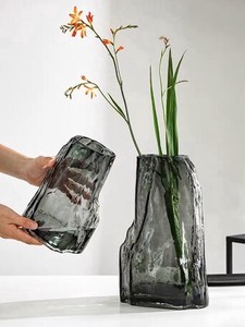 ガラス花瓶の透明フラワーアレンジメント BQ160