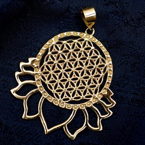 Flower Gold Pendant Head with Chain 4