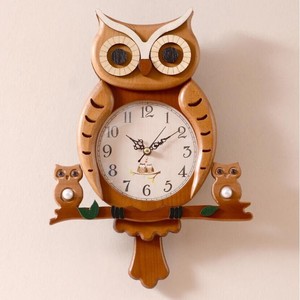 フクロウ 掛け時計 木製 工芸品 掛時計 置時計 アンティーク 上質 置時計  BQ133