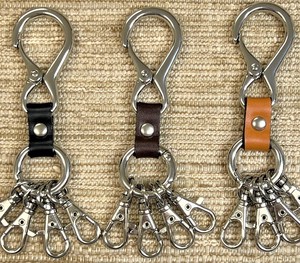 Artisans Karabiner Leather Key Ring Four in a Row 2