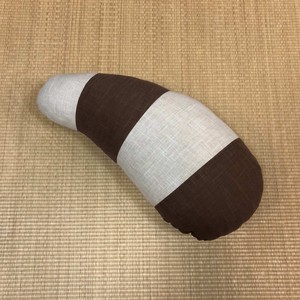 【日本製】手作りまくら（腰枕）　えびいも・大