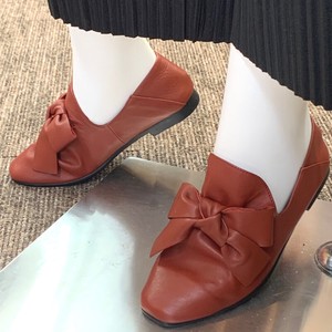 Natural Leather Wide Ribbon Flat Shoes 2
