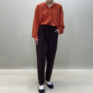 New Color pin Tuck Tapered Pants