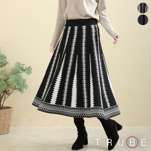 2 Print Knitted Skirt 3 4 3 Size 1