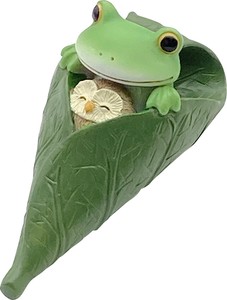 コポー　葉っぱの寝袋 蛙 かえる  置物 マスコットオーナメント copeau