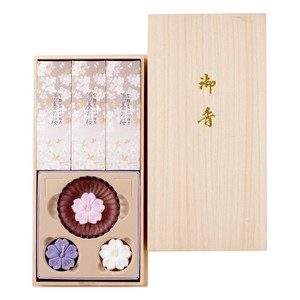 日本香堂 宇野千代のお線香 淡墨の桜 桐箱浮きローソクセット