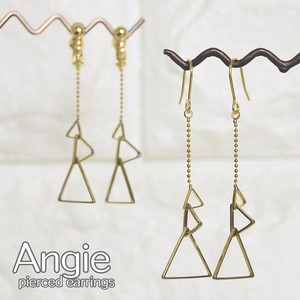 【Angie】 無垢真鍮  スリートライアングル&ボールチェーン ゴールド ピアス／イヤリング 4タイプ。