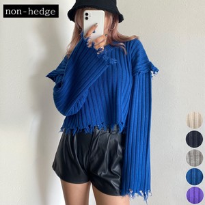 Short Knitted Pullover