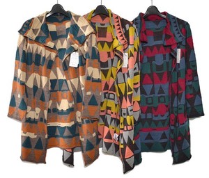 2022 10 Geometric Design Color Scheme Long Sleeve Knitted Cardigan 8 22
