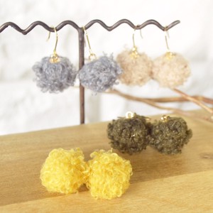 Poodle Knitted Ball Pierced Earring Earring 4 Type 4 Colors