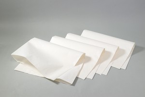 筒状クラフト紙　白　680×445（4枚組）