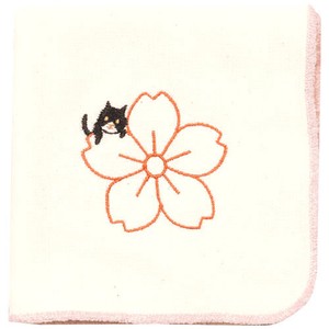 【濱文様】　モール糸タオルハンカチ　桜に黒猫　(日本製)
