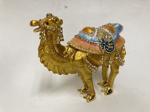 Object/Ornament Gold 19 x 8.5 x 17cm