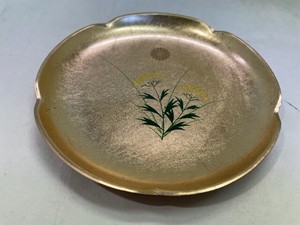 R411-26　梅型金箔銘々皿　タンポポ　菊柄