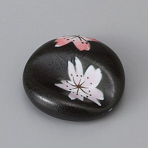 美濃焼 食器 黒桜へこみ丸 箸置 MINOWARE TOKI 美濃焼