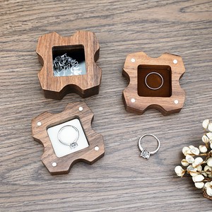 Al Case Pose Wood Wooden Gift Box Transparency Ring Jewelry Box Accessory