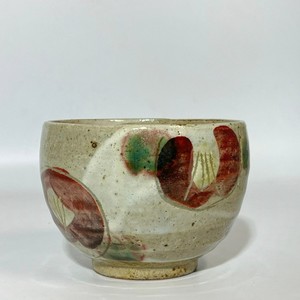 彫り山茶花（赤）　いっぷく碗　【日本製  陶器  美濃焼】