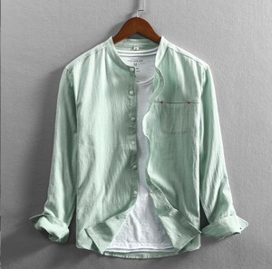 新モデルの男性のシンプルな立ち襟の長袖シャツ .         ZCHA4796