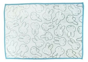 【キャラクター　ハーフ毛布　ミッフィー】フェイシーズミッフィー
