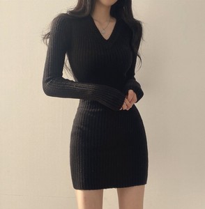 Casual Dress Knitted Plain Color Long Sleeves V-Neck One-piece Dress