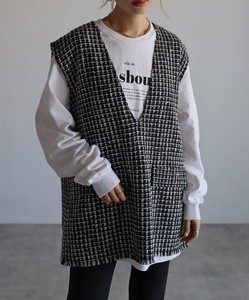 Fake Pocket V-neck Tweed Vest