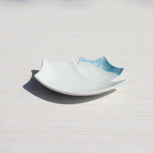 アイボリーブルー 宝船手塩皿  醤油皿 薬味皿 豆皿 [日本製/有田焼/和食器]