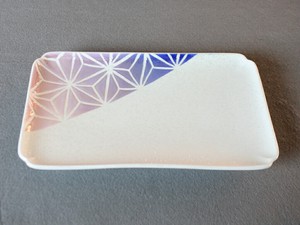 麻の葉柄 長角皿21.5cm 紫青 プレート 花柄 ホワイト [日本製/有田焼/和食器]