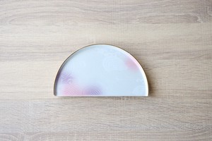 アウトレット ピンク青海波半月皿 取り皿  [日本製/有田焼/皿]