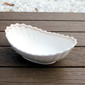 菊 楕円鉢 オーバル ボウル 白 クリーム色 [日本製/有田焼/和食器]