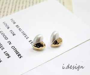 Pierced Earrings Titanium Post Bicolor White