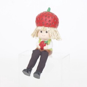 【SALE】お座りドールイチゴ【レトロ/人形/カワイイ/フルーツ/雑貨】