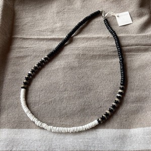 Necklace/Pendant Necklace White black