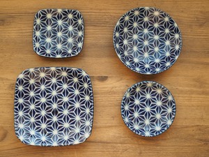 【瑠璃小紋】　麻の葉　全4形状　小皿　（美濃焼・日本製・陶磁器）