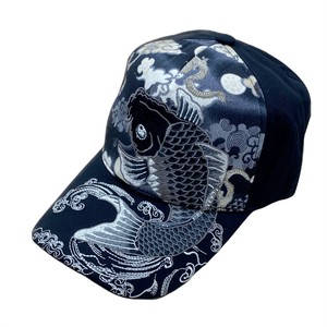 刺繍綿CAP 鯉 黒