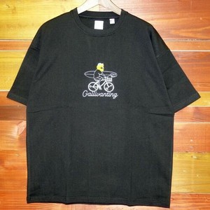 ヒゲザガラ刺繍線画Tee B柄　(半袖Tシャツ)  【2023年盛夏物商品】