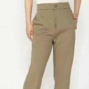 セミフレアセンタープレスパンツ