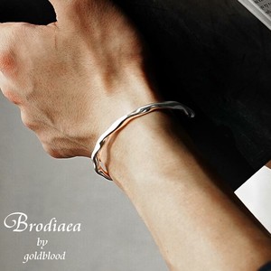 【アクセサリー】ファインスチールツイストナローバングル／Brodiaea by goldblood