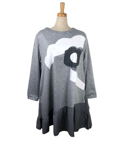 たっぷりフリル切替チュニック　プリントチュニック