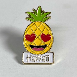 ハワイ直輸入!! ハワイアンピンズ　パイナップルレッドハート