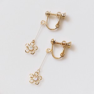 Clip-On Earrings Gold Post Crystal