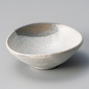「2023年 新作」灰釉粉引3.3楕円小鉢　　【日本製　陶磁器】