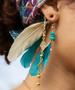 Pierced Earringss Feather M