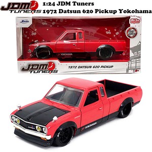 JADATOYS 1:24 JDM TUNERS 1972 Datsun 620 Pickup Yokohama ミニカー