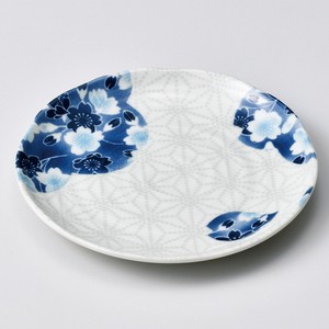 Main Plate Porcelain Hemp Leaves Made in Japan