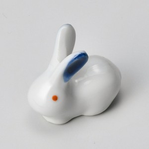 「2023年 新作」ウサギ（紺）箸置　　【日本製　磁器】