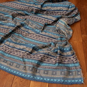 〔1m切り売り〕インドの伝統模様布〔約127cm〕