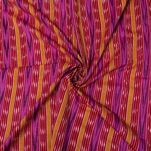 〔1m切り売り〕インドの伝統絣織り布　イカット織り生地　〔幅約111cm〕 - えんじ×パープル系