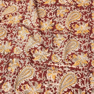 〔1m切り売り〕伝統息づく南インドから　昔ながらの木版染め更紗模様布 - 茶色系〔横幅:約116cm〕
