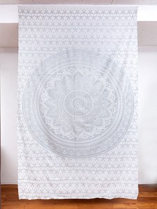 Bed Cover sliver White 131cm