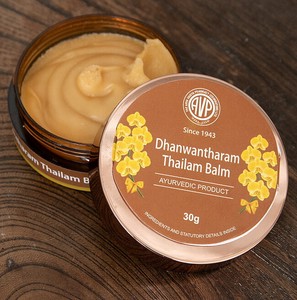 AVP　ダンワンタラム　タイラム　バーム - アーユルヴェーダのオイルと蜜蝋のバーム[Dhanwantharam Thai